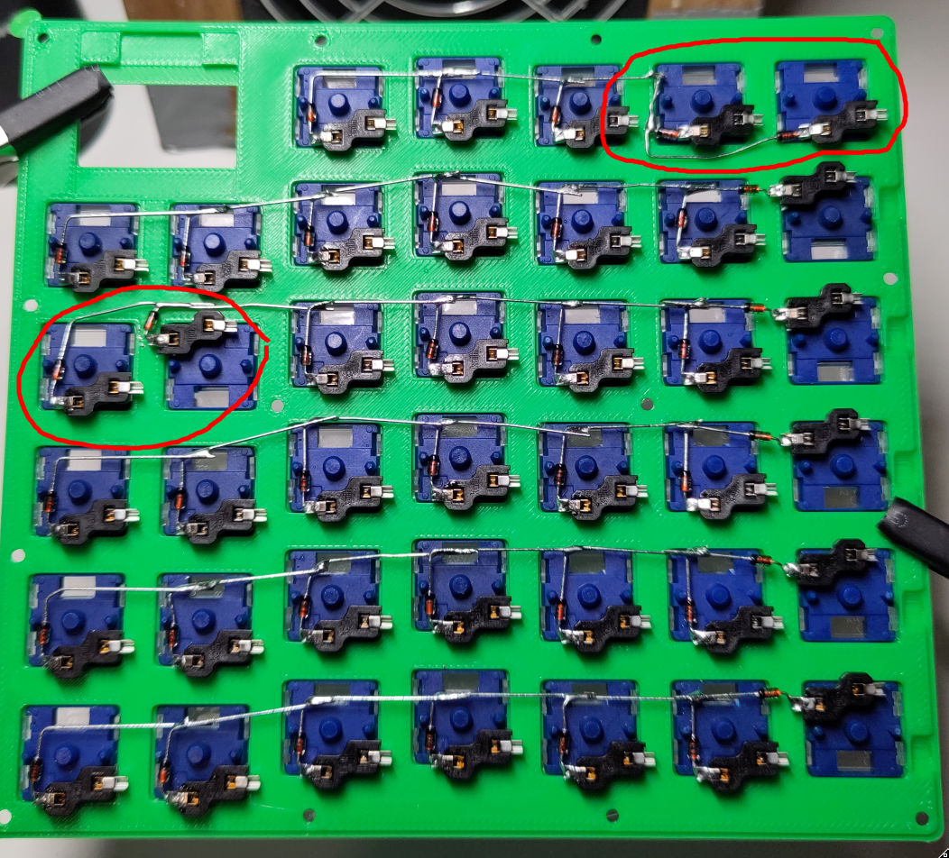 /frku/snappy-public-qwerty-inward/media/branch/main/assets/instructions/008_solder_stage_1.png